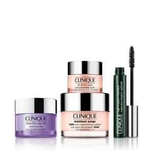 Clinique Fan Favourites: Skincare & Makeup Gift Set (Worth £110)